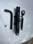 Vand cric auto Renault fluence/megane 3-complet-cheie roti+carlig cui