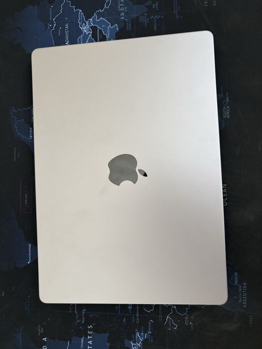 Macbook Pro M2 Pro chip 16/512