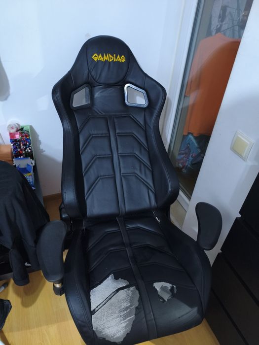Scaun gaming Gamdias - negociabil