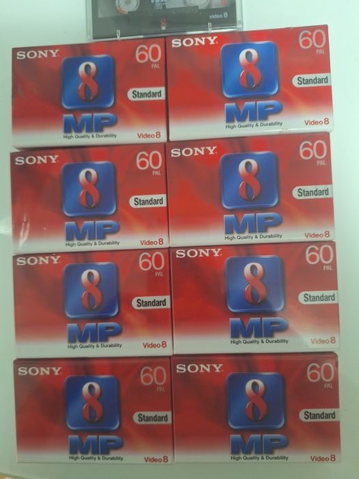 Vand 8 bucati mini caseta video Sony 8 MP standard 60 PAL.