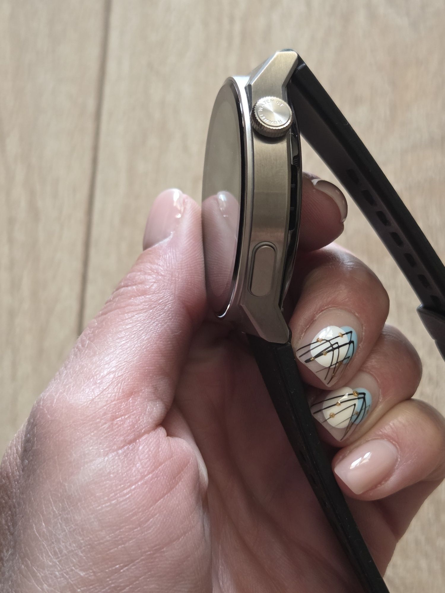 Часовник Huawei GT3 PRO
