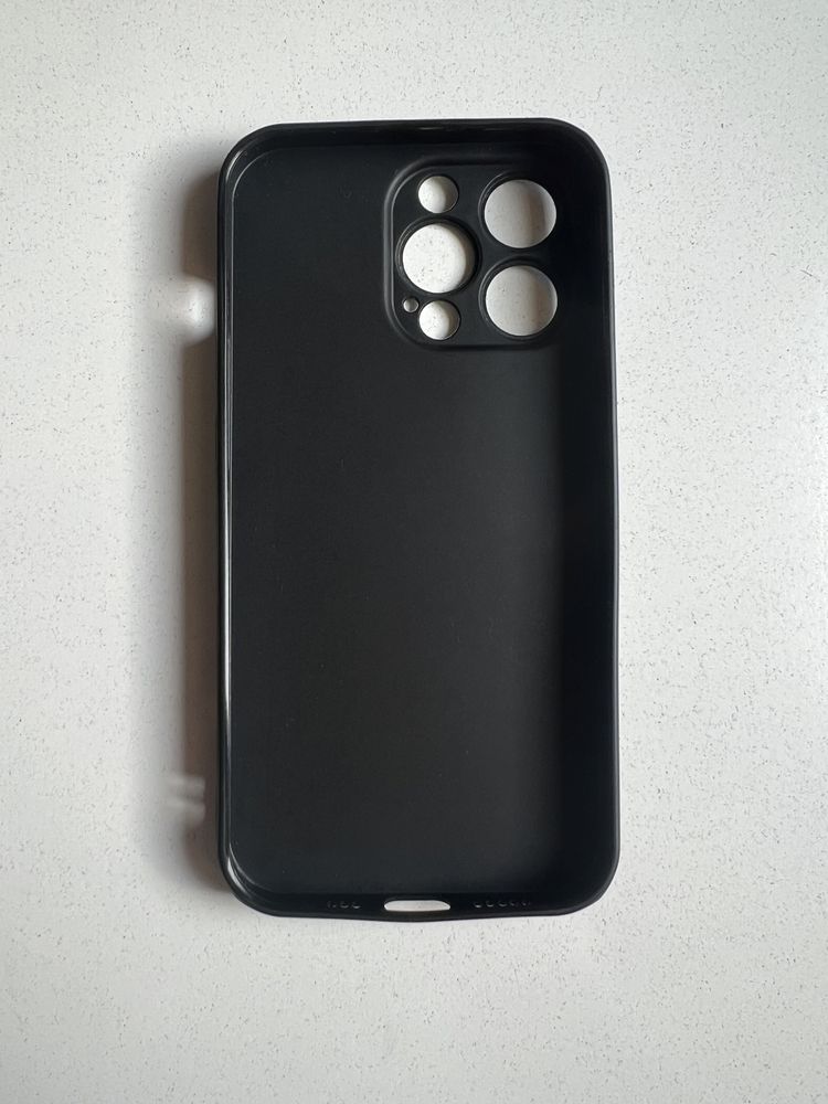 Кейс за iPhone 13 Pro