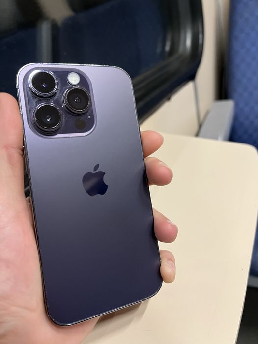 IPhone 14 pro deep purple