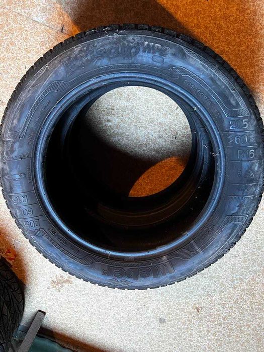 205/60/16 Kleber Krisalp зимни - 2 бр