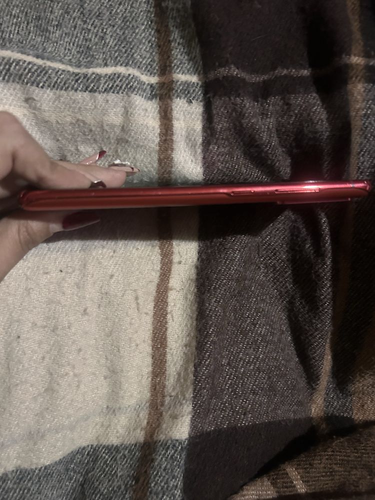 Samsung S20fe 128гб (спонсорирайте ми бала ;-;)
