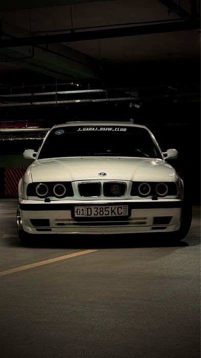Bmw 525i tayyor praekt srochna sotiladi.