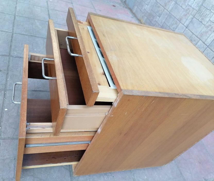 Канцеларско шкафче