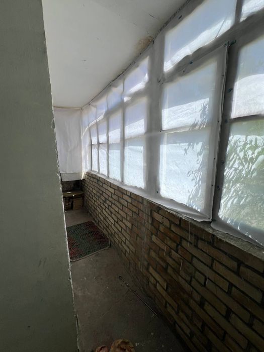 Бухоро шахарда 2 хоналик квартира сотилади