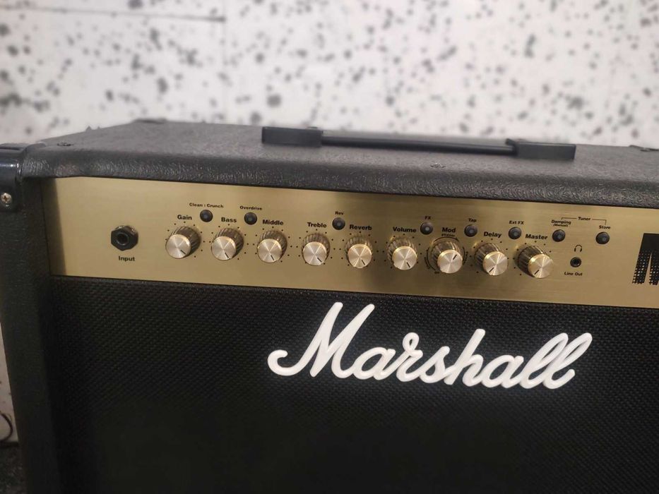 Китарен усилвател Маршал
