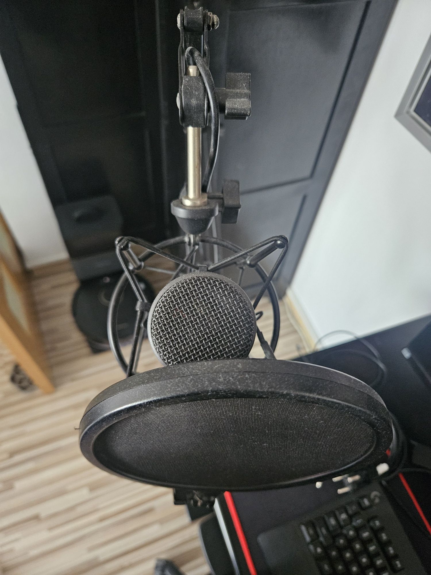 Microfon USB  Audio Technica AT2020USB+ cu Shock mount , pop filt