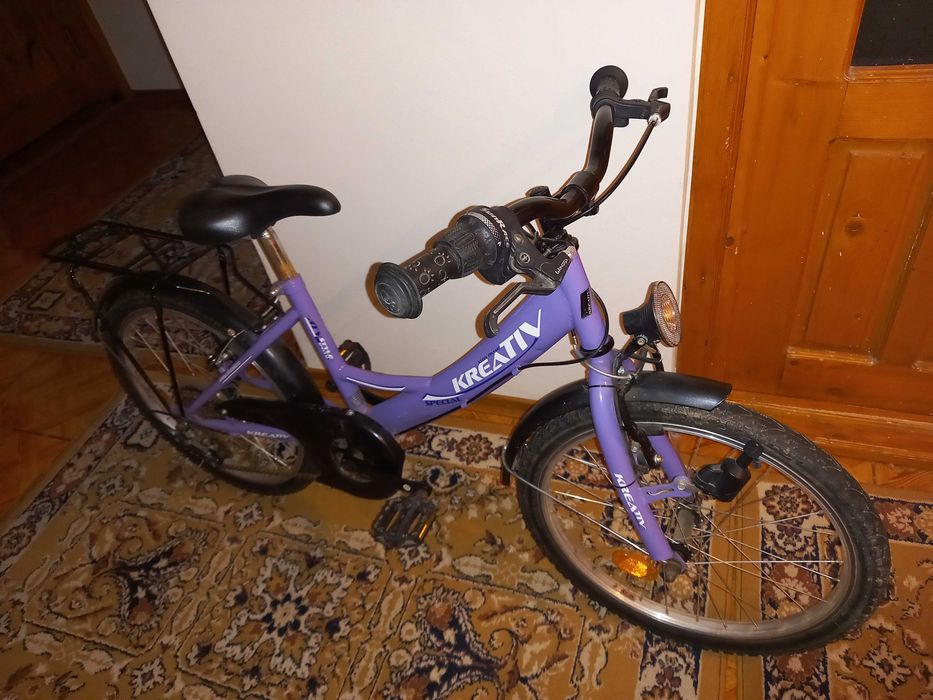 Vând bicicletă ptr copii 6-10 ani ,300 lei negociabil