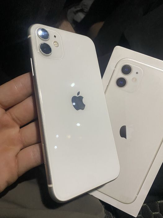 iPhone 11 в идеальном состоянии