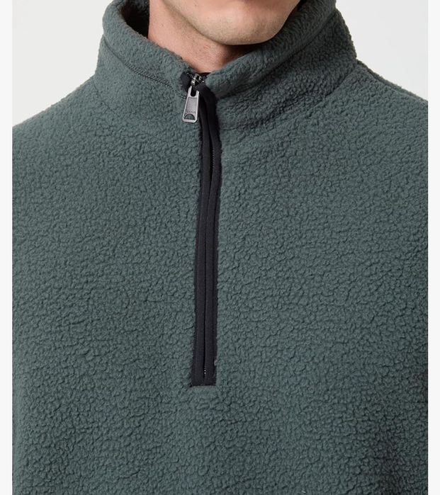 Aceasta este o bluză din fleece Napapijri Telemark cu fermoar scurt, d