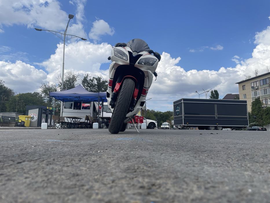 Yamaha YZF-R6 / RJ11 / an 2006