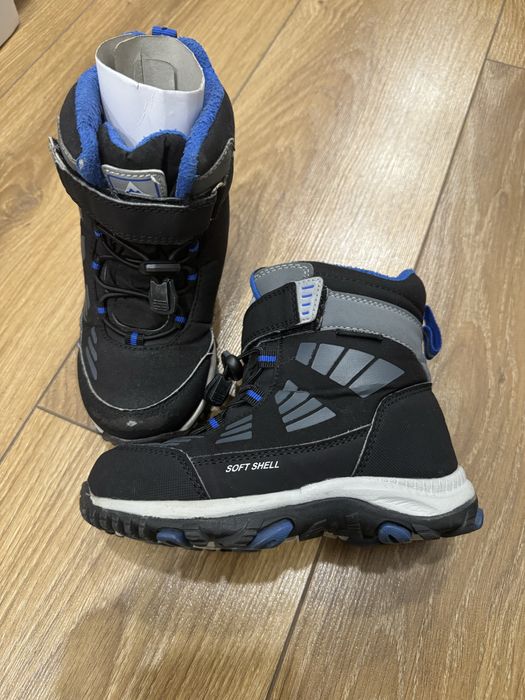 Продам зимние ботинки 27 размер