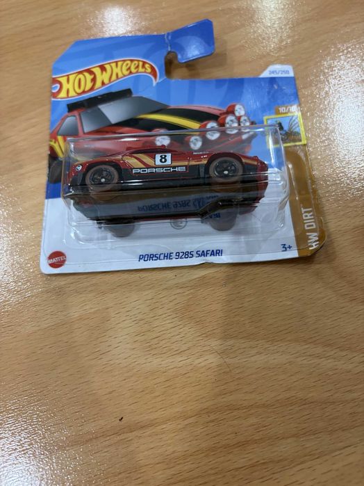 Продавам Hot Wheels коли!