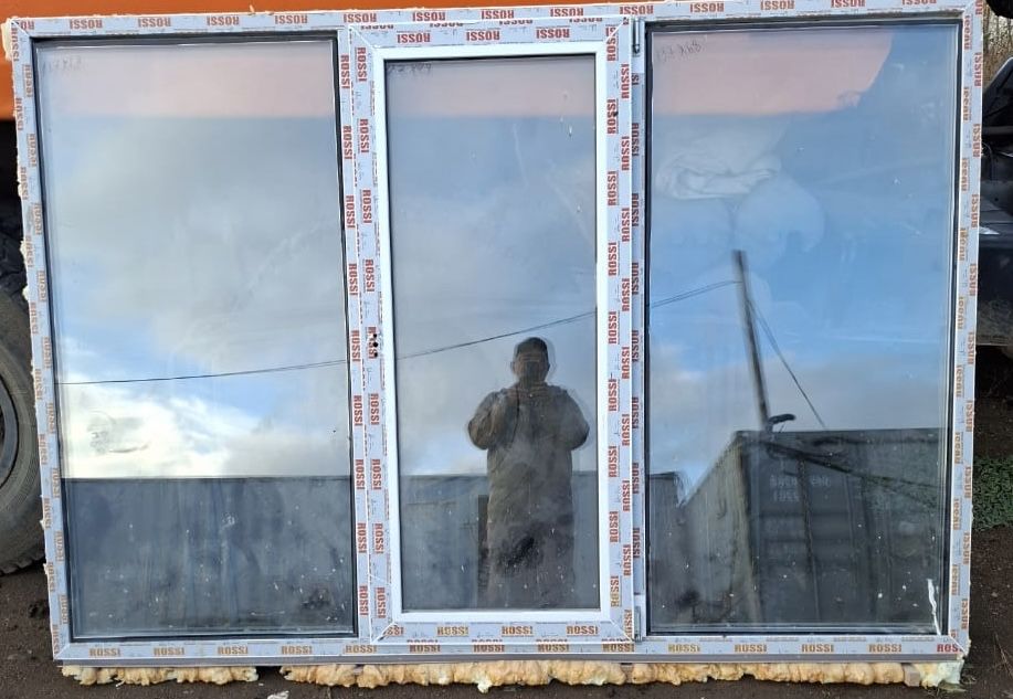 продам пластиковые окны для дома