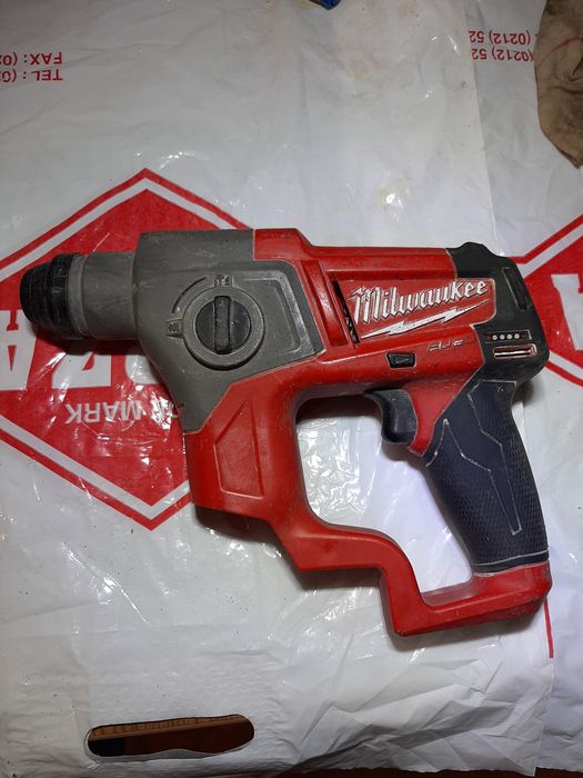 Milwaukee rotopercut m12CH