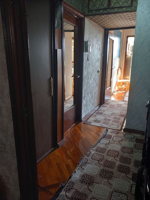 Олмазор тумани мас.Олимпия педиатрия ёнида 2хона 4этаж 5этажли дом сот