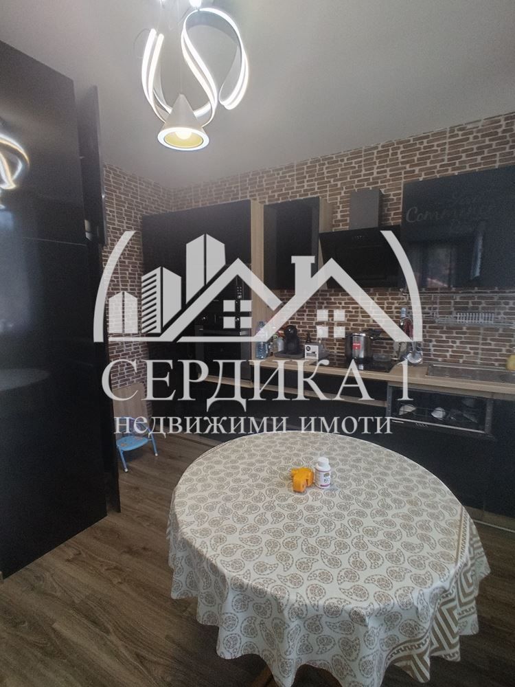 Продава се Къща в Велинград - 192 кв.м за 1039 €/кв.м - Снимка #3