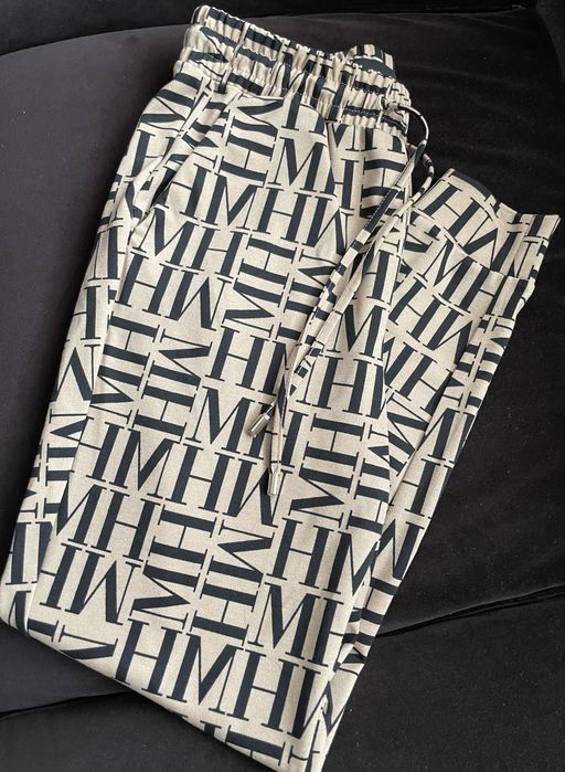 Pantaloni dama Mohito Pret redus!