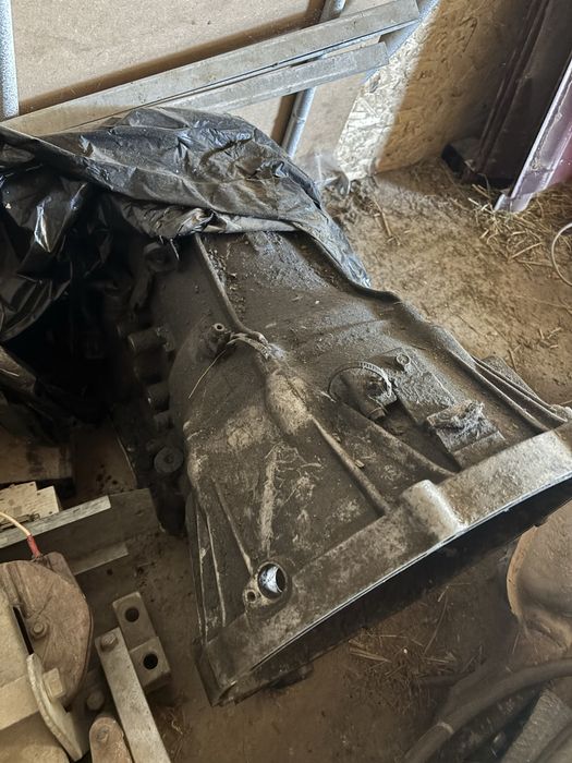 Продам автомат каробка 2.5 Киа Соренто 2003 дизельный