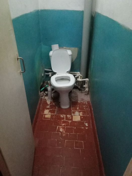 Чирчик шахар 
8-микрораён бобур парк ёнида   
#3-хона 4-этаж 
Кварт