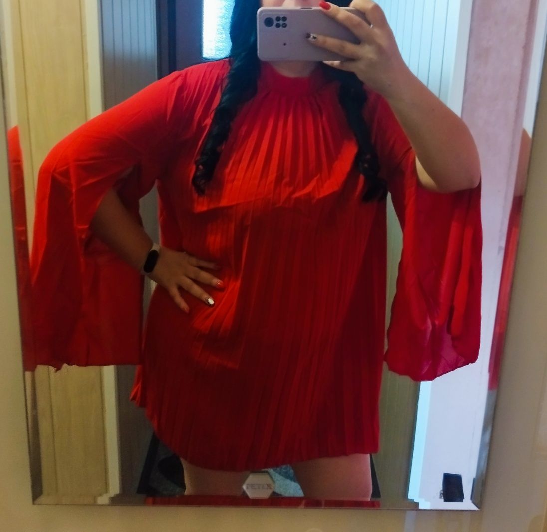 Червена уникална рокля XL /XXL