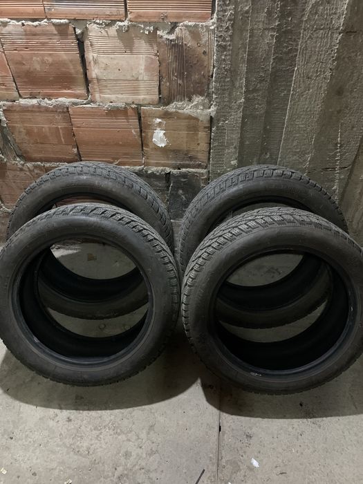 Зимни гуми Kormoran 215/50/17