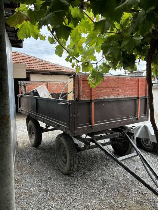 Самосвално ремарке за трактор