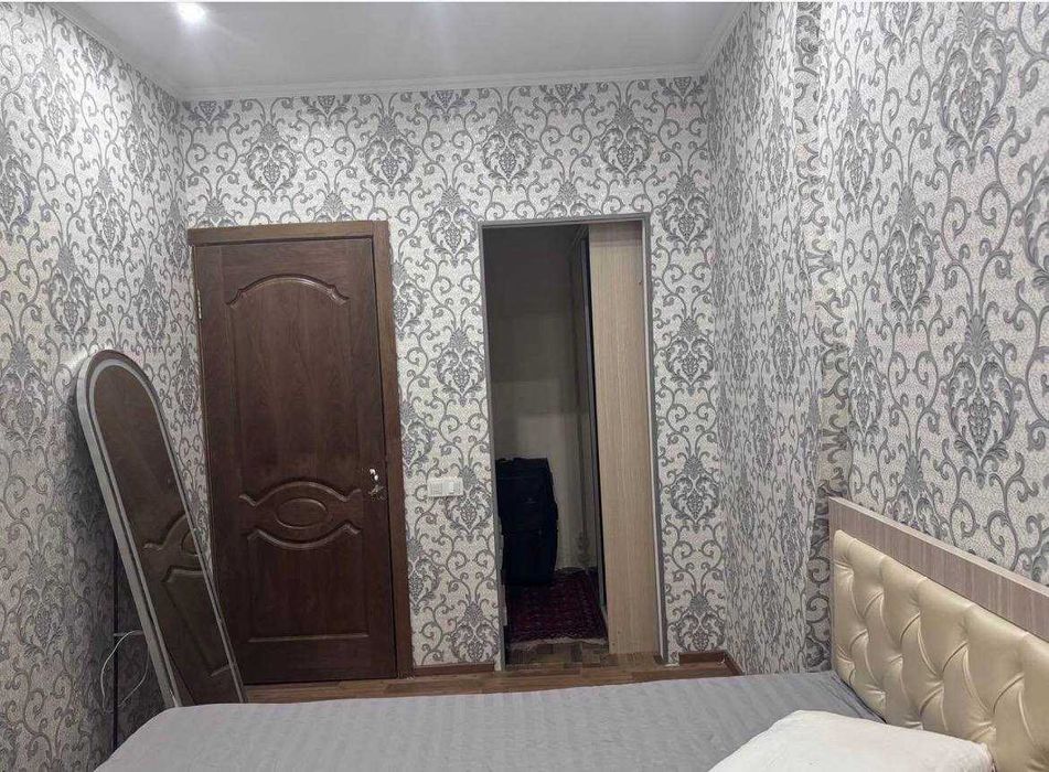 Урда. продается 2х комнатная квартира на 1м этаже, кирпич, 57 м2