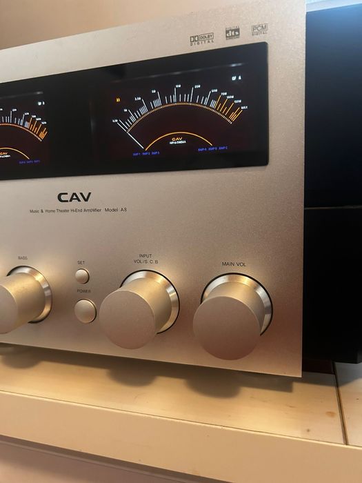 Superb! Amplificator high end CAV A8 monstru apr. 40 kg. Fara oferte!