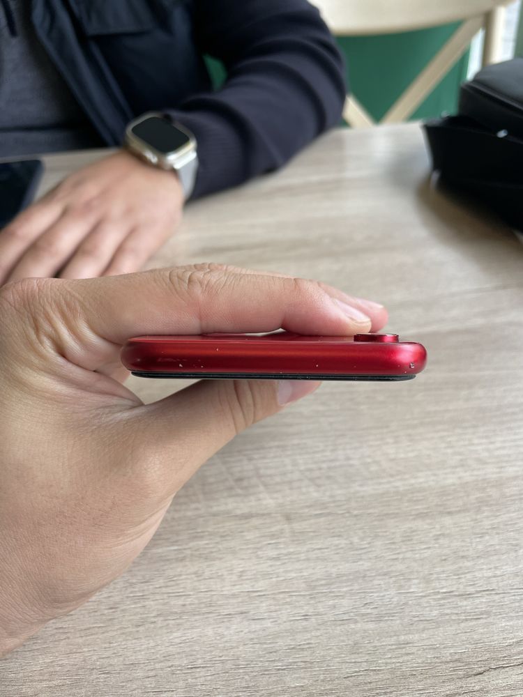 Iphone xr red product