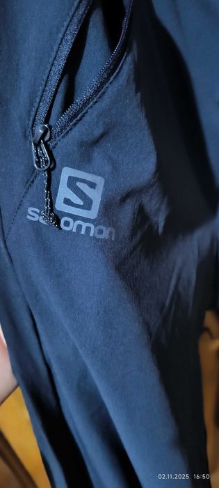 Vând pantaloni bărbat Salomon