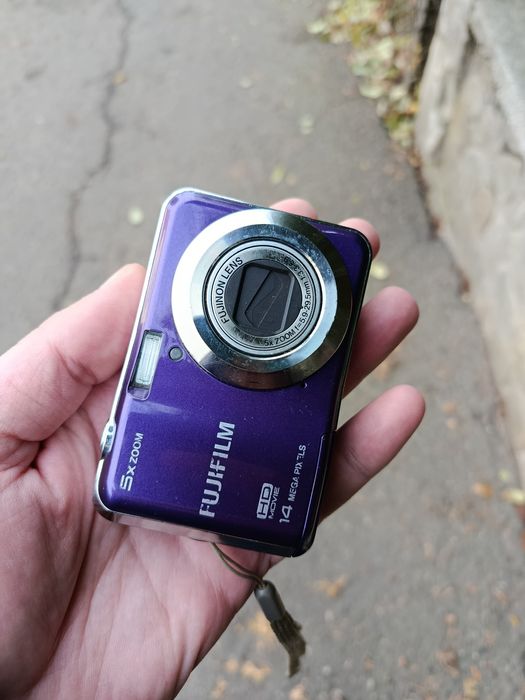 Aparat foto Fujifilm AX510 14 MP cititi descrierea