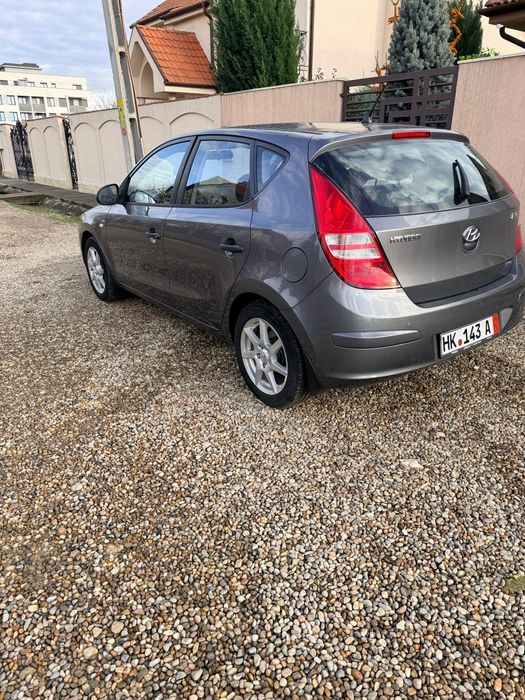 Hyundai i30 an 2010 1.6CRDI Pret 2999€uro