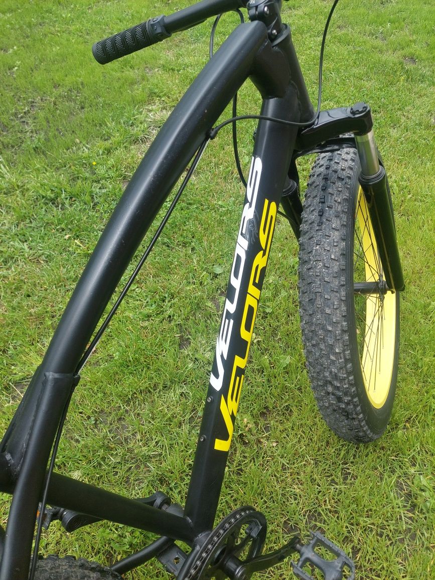 Vând bicicleta Velors
