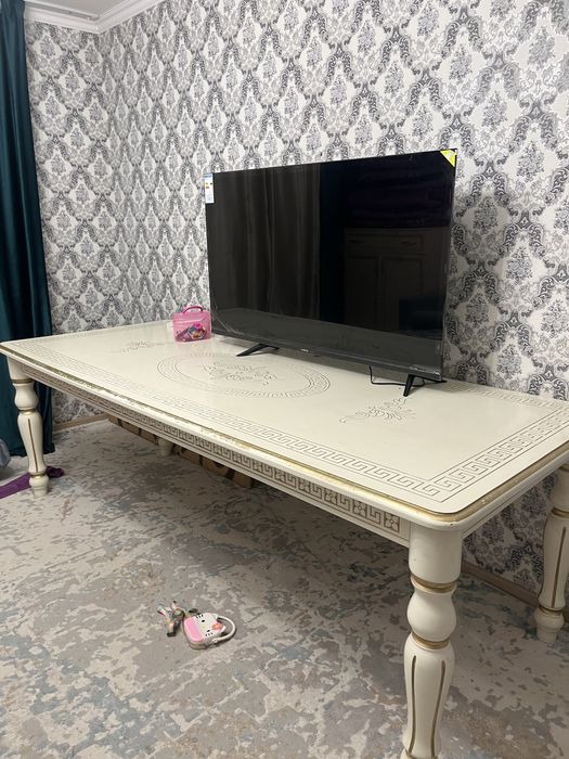 Стол сатылады 20000тг Б/у