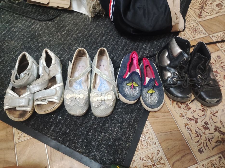Отдам даром для девочек