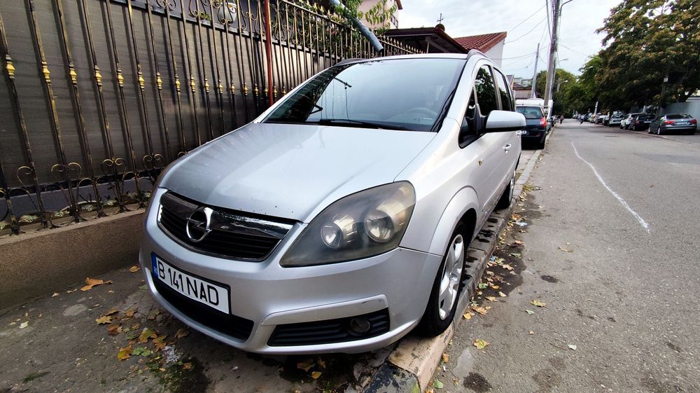 Opel zafira 1.9 .