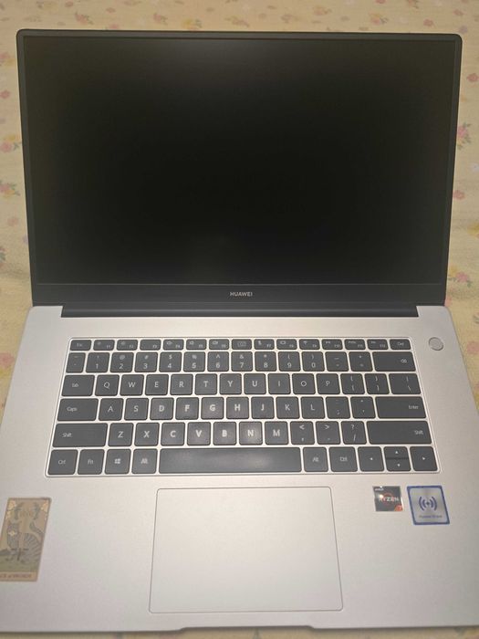 Лаптоп Huawei MateBook D15