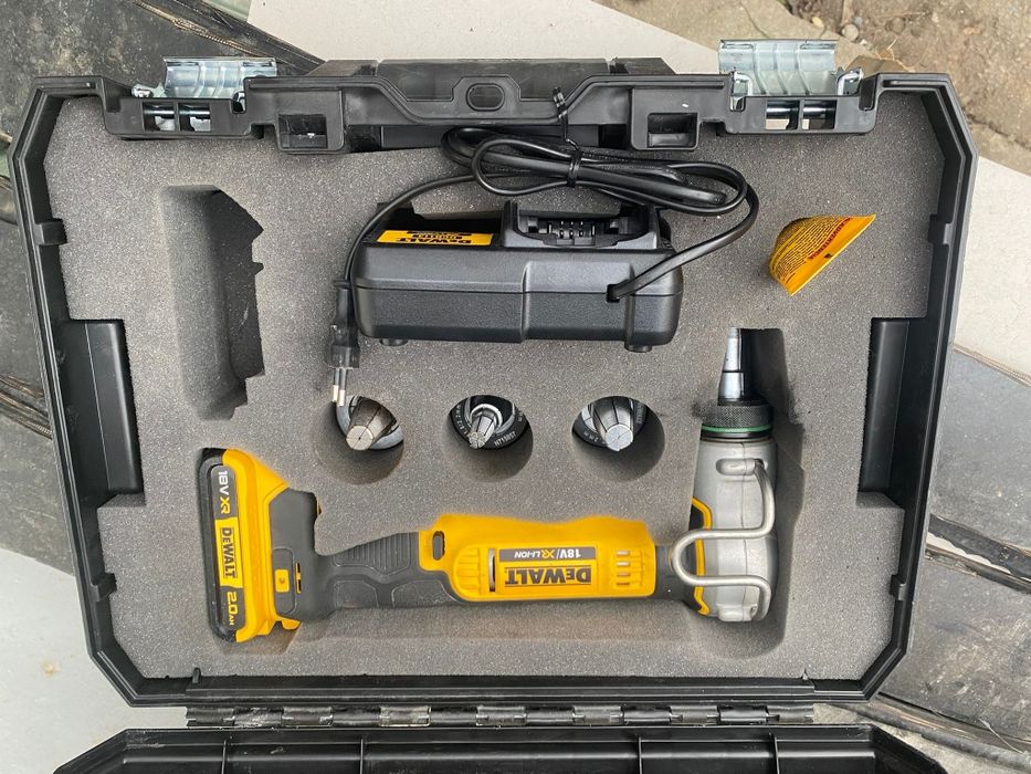 Presa lărgit dewalt