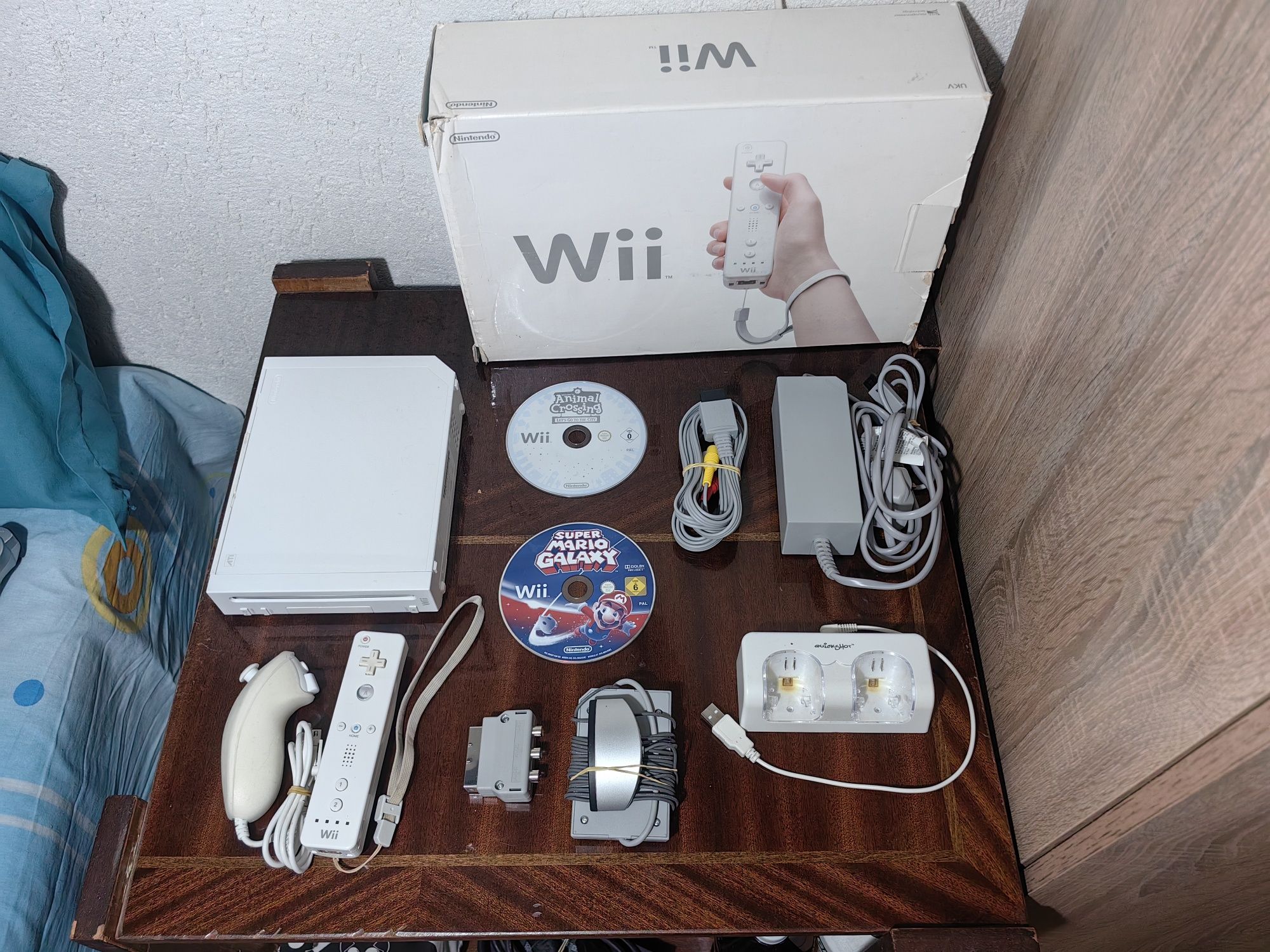 Nintendo wii + кутия и Mario