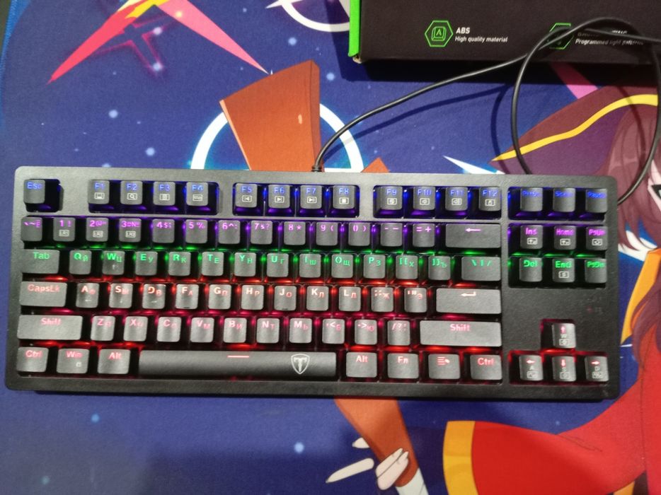 Игровая механическая клавиатура 80% подсветкой