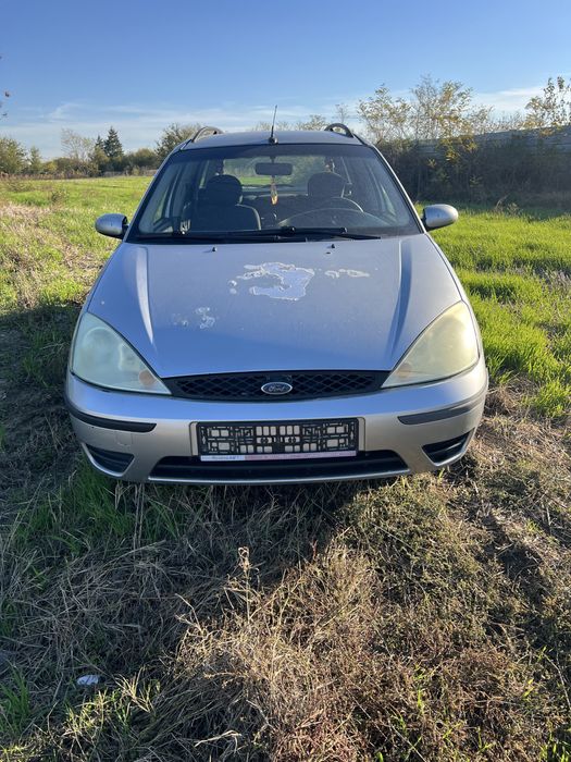 Vand ford focus pentru dezmembrat