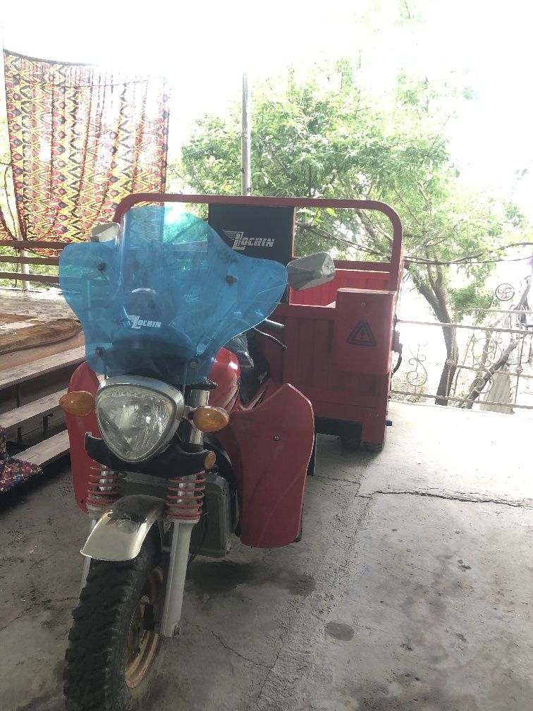 LOCHIN Mototsikl