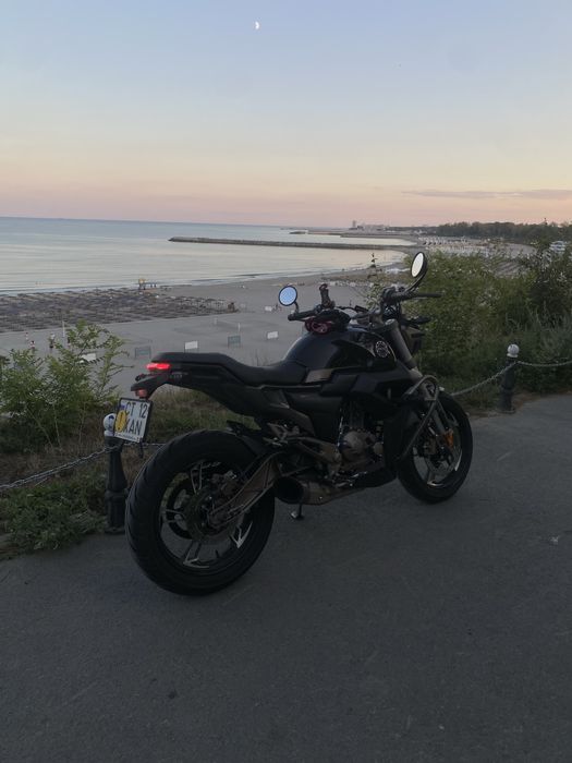 Zontes G125- impecabila, consum redus, pregatita de drum