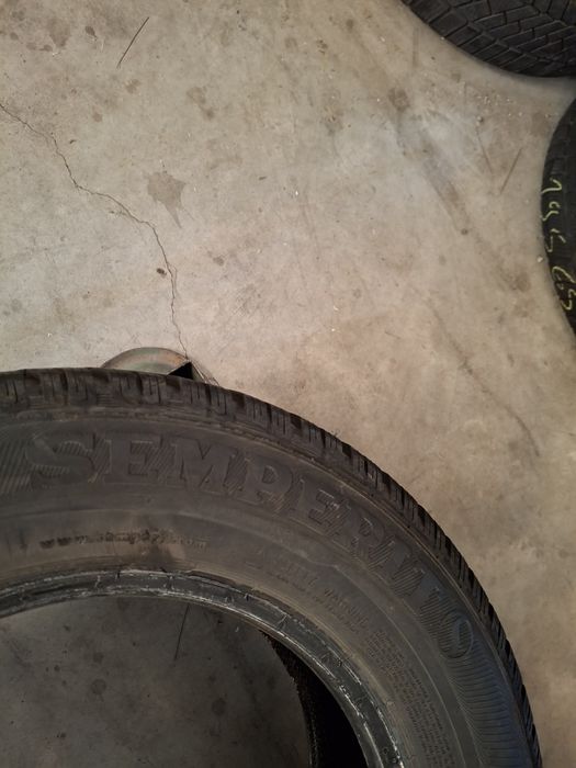 2 Anvelopele m+S 185 70 r14 Semperit