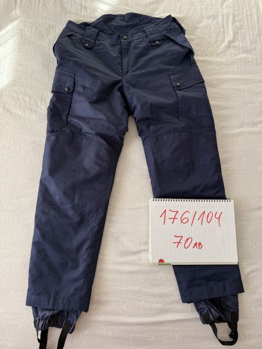 Униформени дрехи