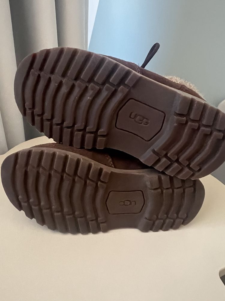 Детски оригинални боти UGG за момче
